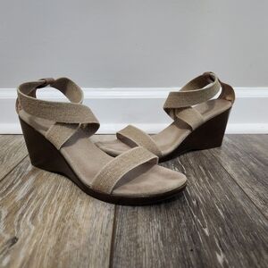 Charleston Shoe Company Wedge Heels Sandals Elastic Strap Size 8
